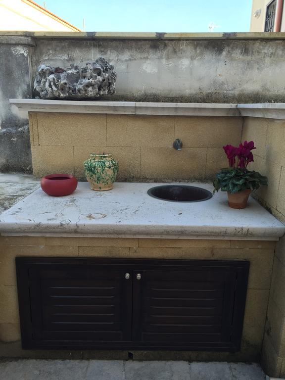 Casa Torre Di Mactheus Petraro Apartman Giovinazzo Kültér fotó